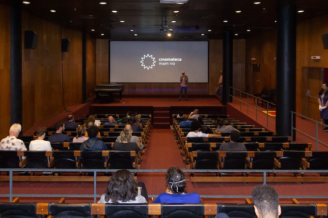 Welcome by the curator Bruno Z'Graggen and José Quental (Cinemateca, MAM do Rio de Janeiro)