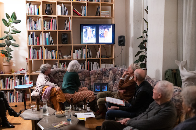 VIDEO WINDOW. Café des Arts Winterthur, 2023. All watching excerpts.