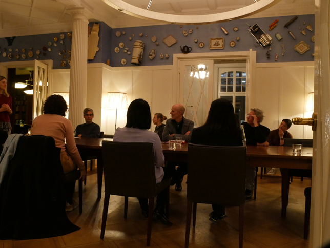 Begrüssung Themengespräch, Bettina Schuler: Bruno Z'Graggen im Gespräch mit Quynh Dong und Hin Van Tran (HKB Bern). Johann Jacobs Museum (05.03.2019)